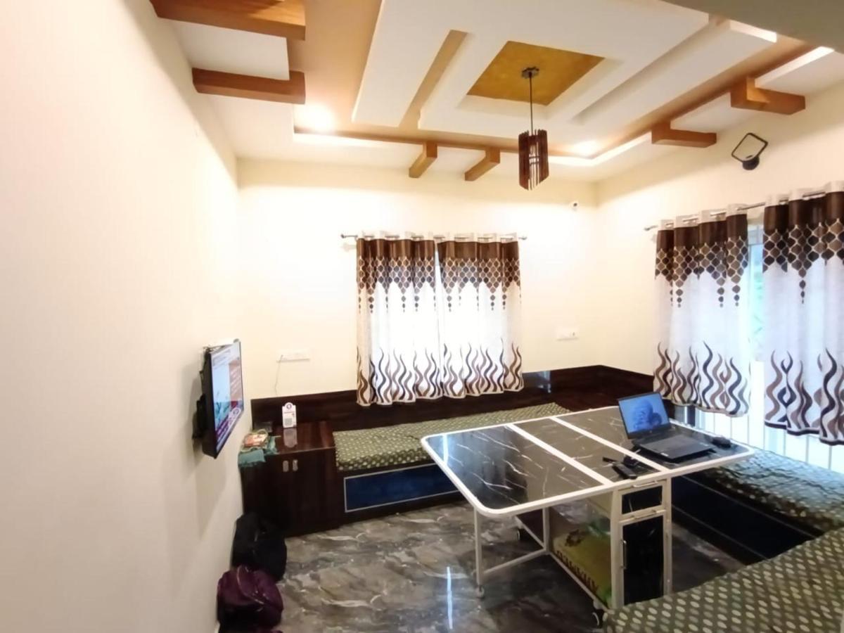 Rose Garden Enclave For Families & Executives Bed & Breakfast Ooty Exterior photo