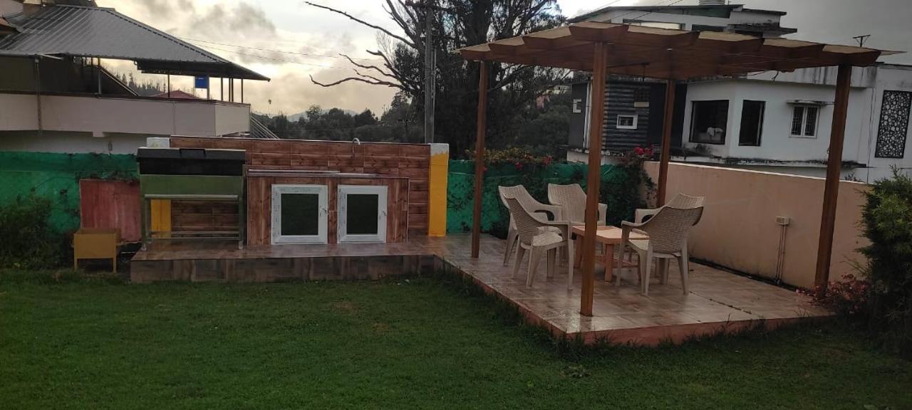 Rose Garden Enclave For Families & Executives Bed & Breakfast Ooty Exterior photo